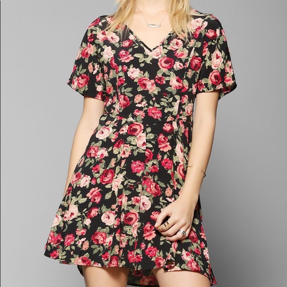 Kimchi Blue - Mila Dress